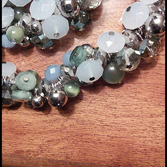 Chico's beaded statement necklace - Picture 8 of 9